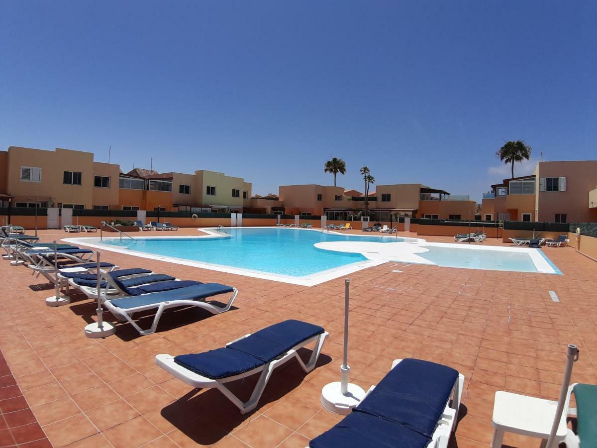 Holiday & Relax Corralejo Bagian luar foto